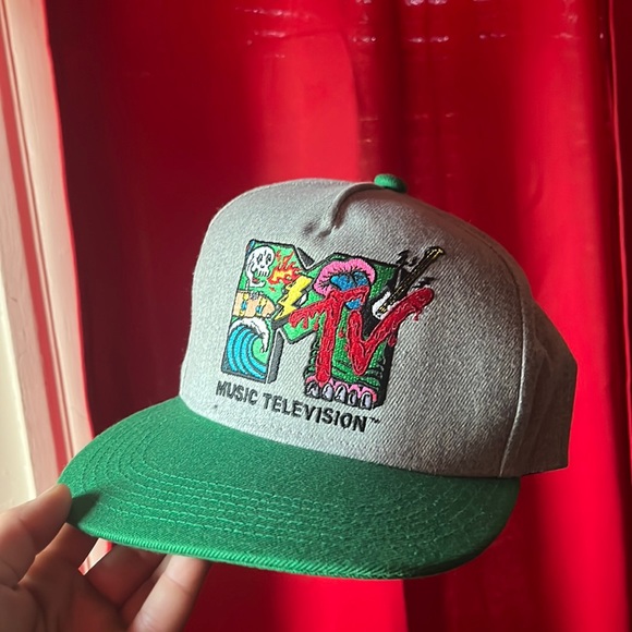 MTV Cap - Picture 1 of 3